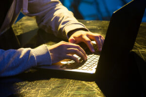 TLPT (Threat-Led Penetration Testing)